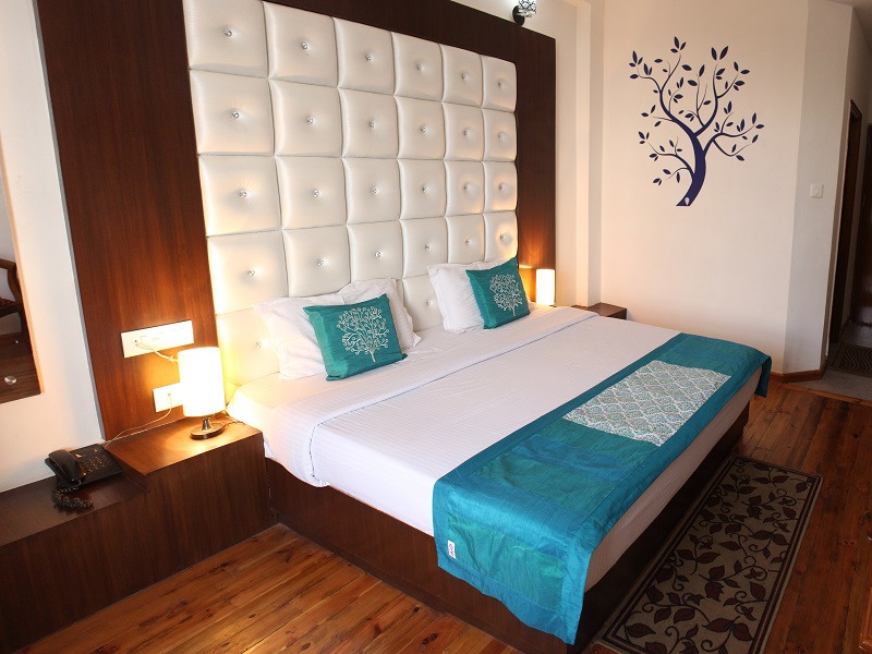 Hotel Vatika - The Riverside Resort Dharamsala