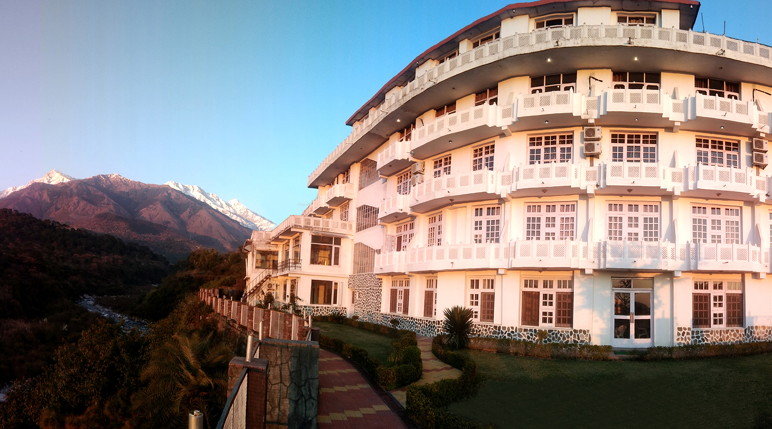 hotel in dharamshala
